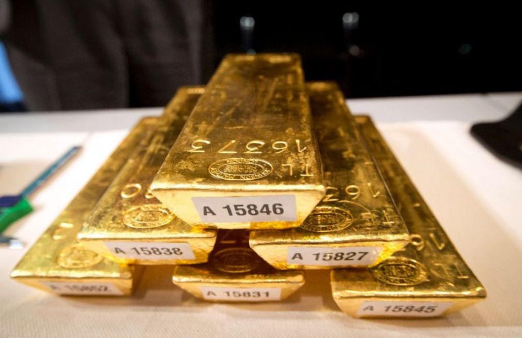 Emas Dunia Perkasa Didukung Pelemahan USD