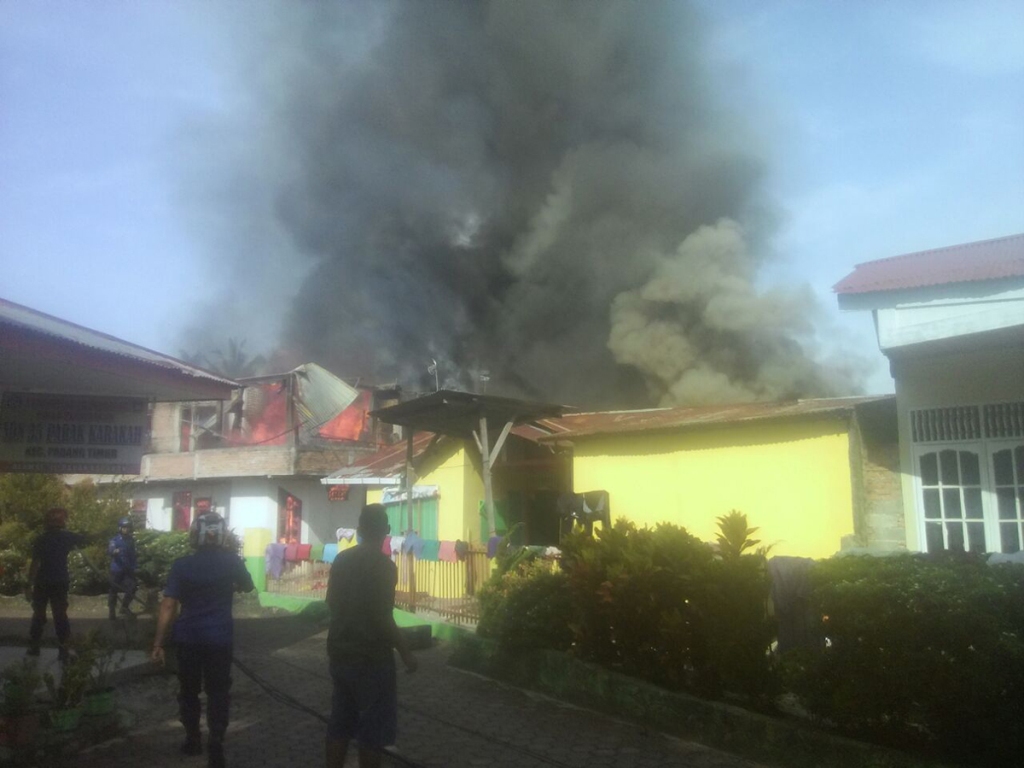 kebakaran rumah