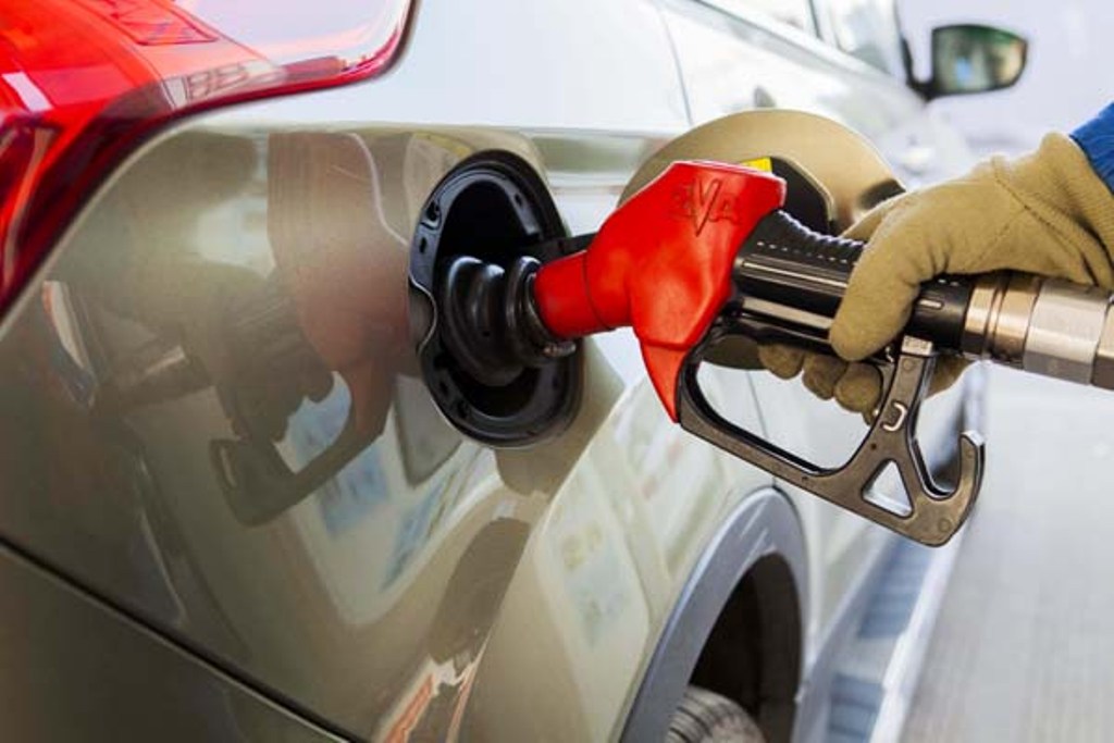 Harga Minyak Menyusut Jelang Pertemuan OPEC