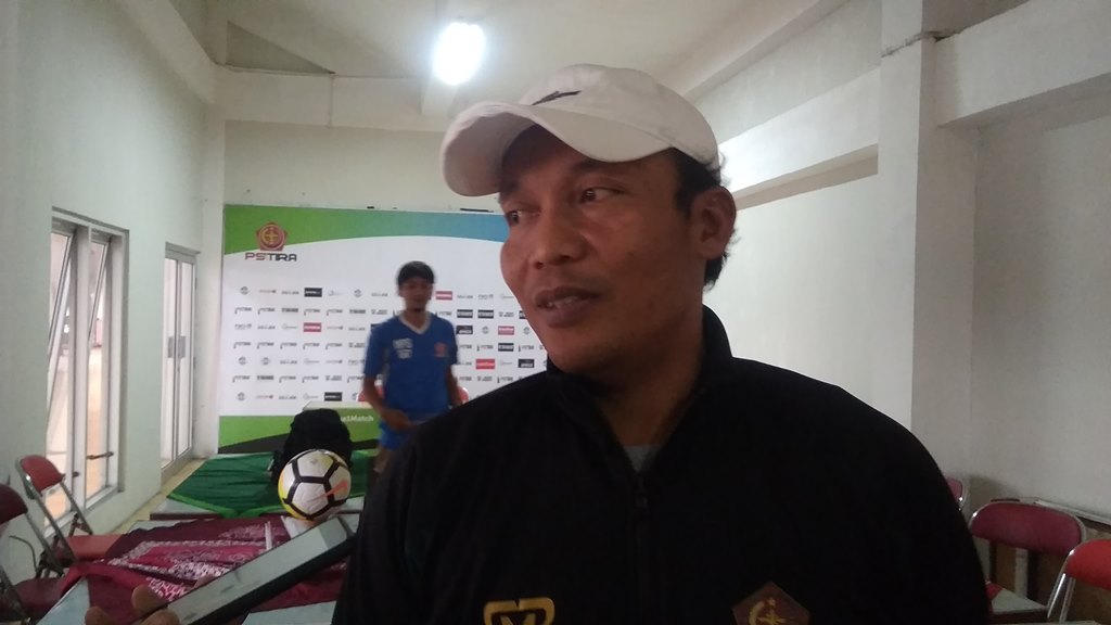 Pelatih Asal Eropa Latih PS Tira?