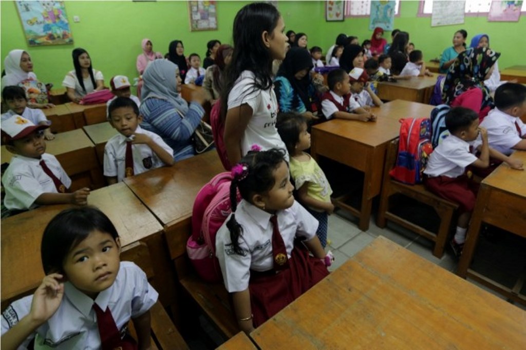 Pendaftaran Terakhir Penerimaan Siswa Baru di DKI Diundur