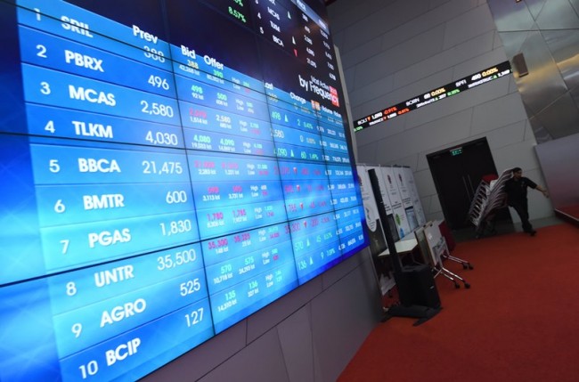 JCI Up 0.49% in First Session