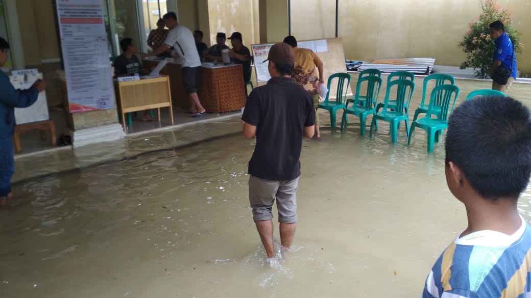 TPS di Pekanbaru Banjir