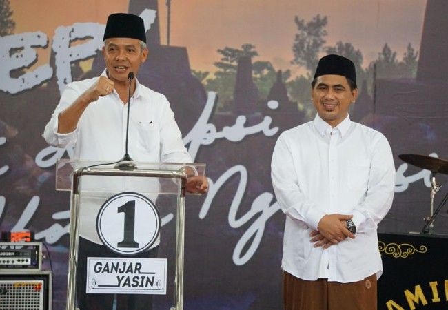 SMRC: Ganjar-Yasin Menang di Pilgub Jateng