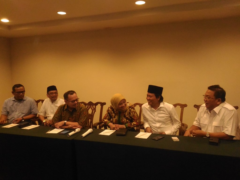 Sudirman-Ida: Ini Baru Koma, Bukan Titik!