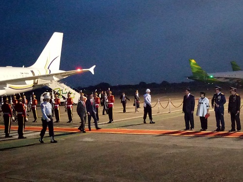 Mahatir Mohamad Tiba di Indonesia