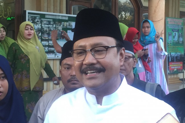 Gus Ipul dan Para Kiai Jatim Legowo Hasil Pilgub