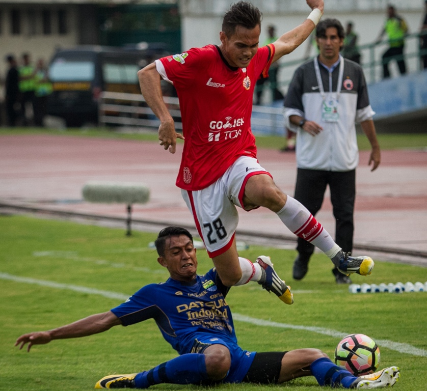Duel <i>Winger</i> Timnas di Laga Persija vs Persib