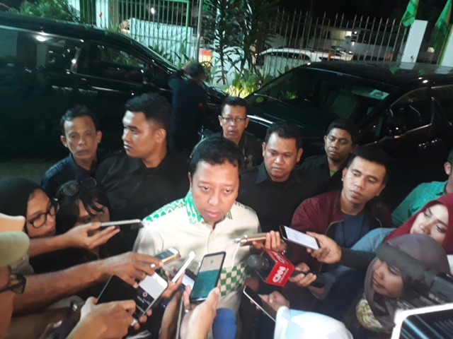 Romy Menduga Anies Pendekatan ke Istana