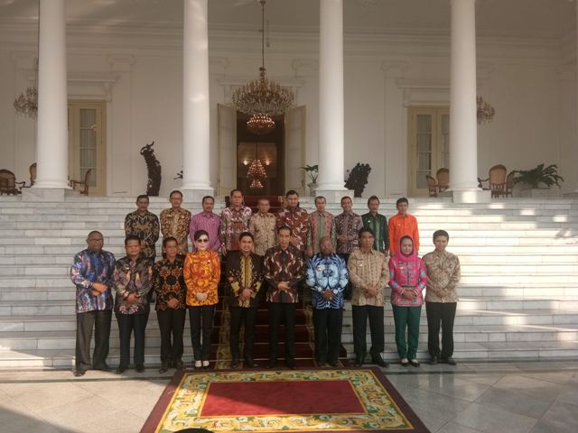 Jokowi Dengarkan Keluhan Bupati