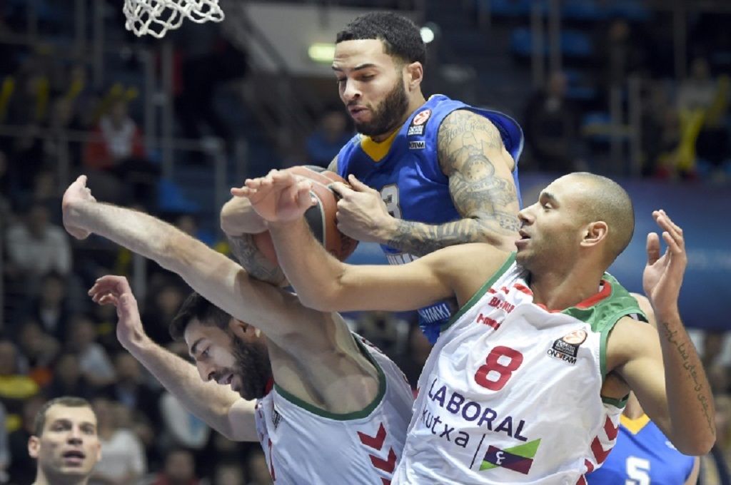 Mantan Bintang NBA Tewas dalam Baku Tembak dengan Polisi