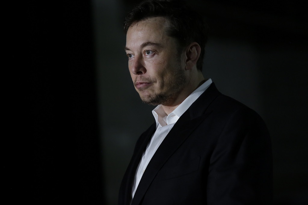 Elon Musk Buat Kapal Selam Mini untuk Selamatkan Tim Sepak Bola Anak