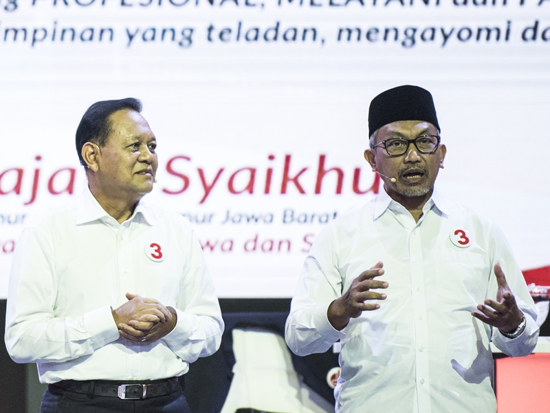 Pasangan Asyik Bidik DPR usai Gagal di Pilgub Jabar