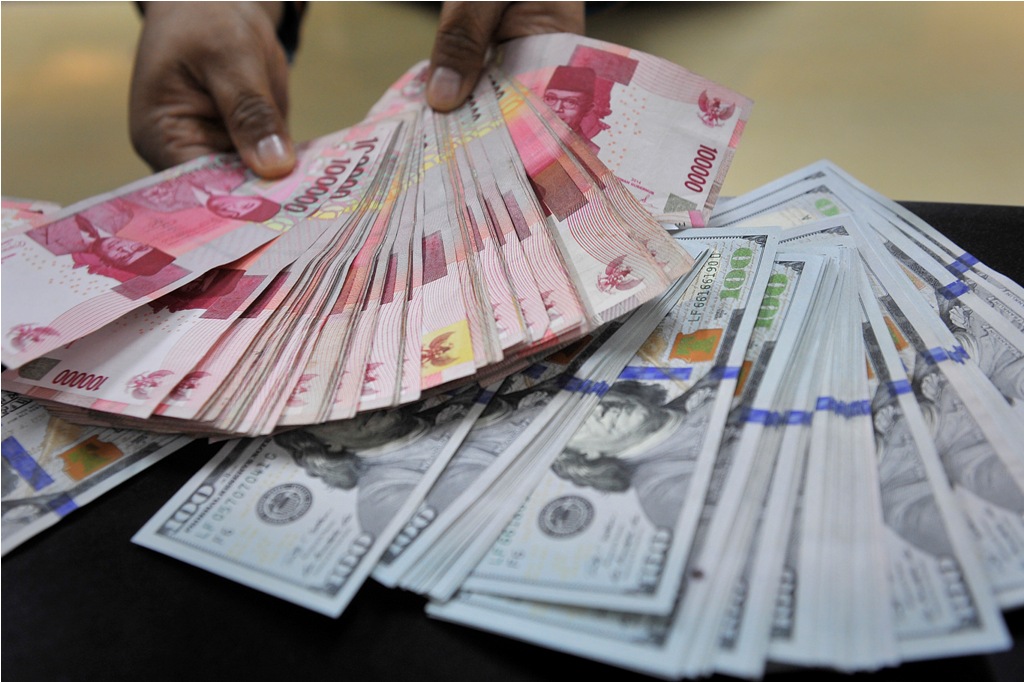 Rupiah Diperkirakan Bergerak Menguat ke Rp14.290/USD