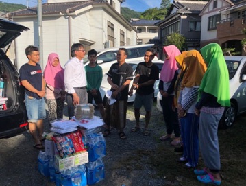 KJRI Osaka Salurkan Bantuan untuk WNI Terdampak Banjir