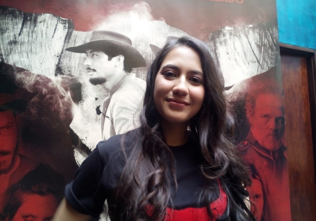 Pevita Pearce dan Ario Bayu Kenang Masa Remaja