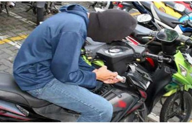 Polisi Tembak Pelaku Curanmor di Bekasi