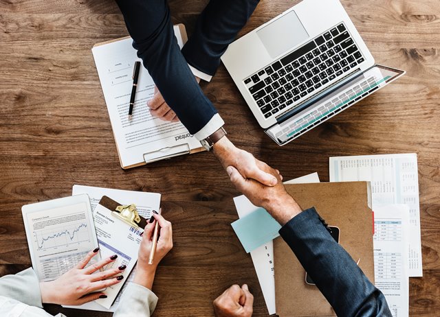 Pentingnya Pengalaman Relawan dalam CV