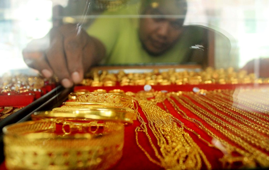 Emas Antam Turun Rp2.000/Gram