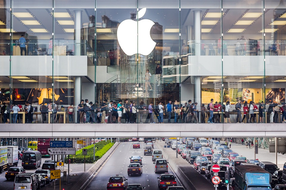Empat Pencuri Rampok Apple Store, Kerugian Capai Rp388 Juta