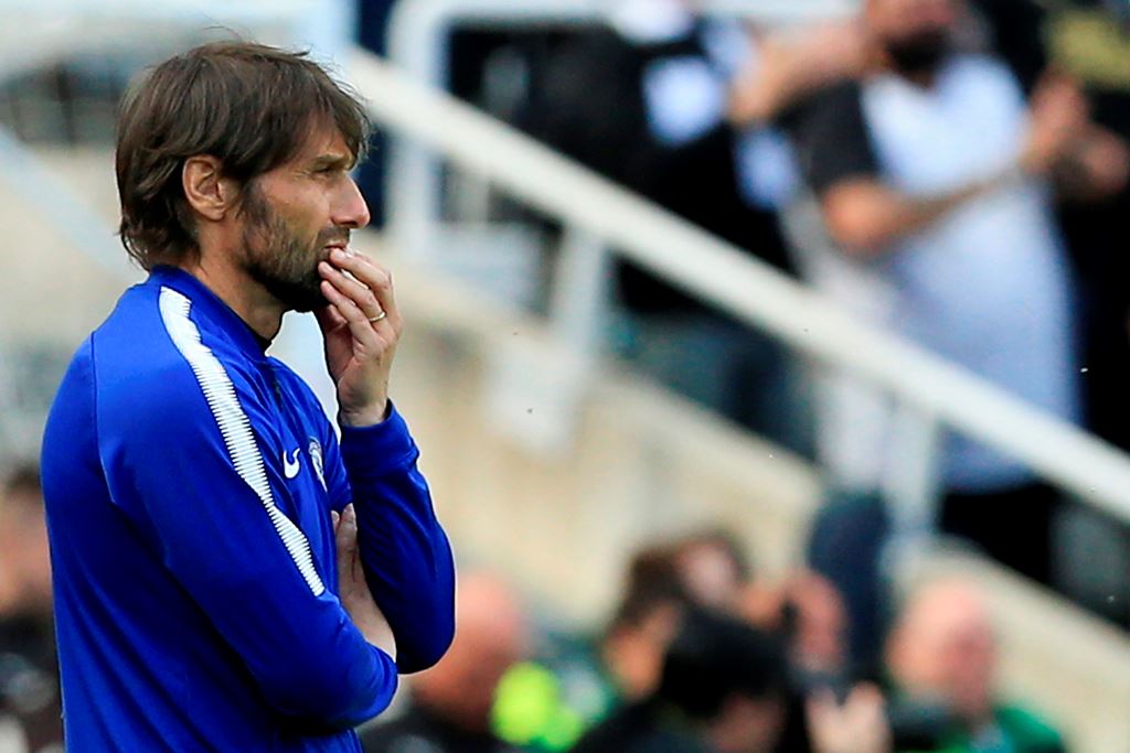 Chelsea Resmi Pecat Conte?