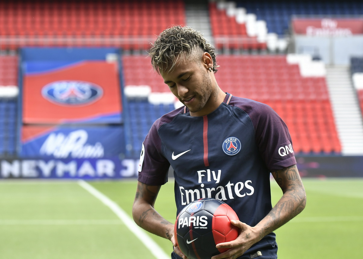 Untuk Kali Kedua, Madrid Bantah Kejar Neymar