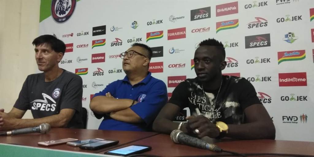 Makan Konate Susul Hamka Hamzah & Alfin Tuasalamony ke Arema