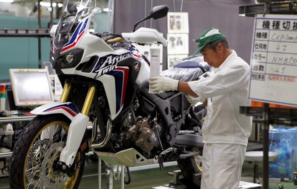 industri otomotif