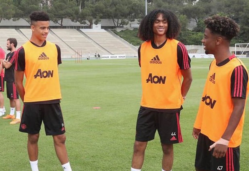 Tahith Chong Banjir Pujian dari Mourinho Usai Jalani Debut