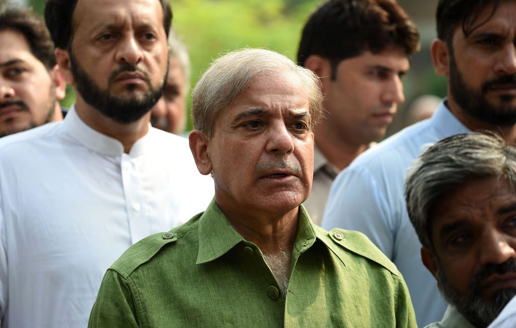 Mantan PM Pakistan Dilarikan ke RS akibat Masalah Jantung