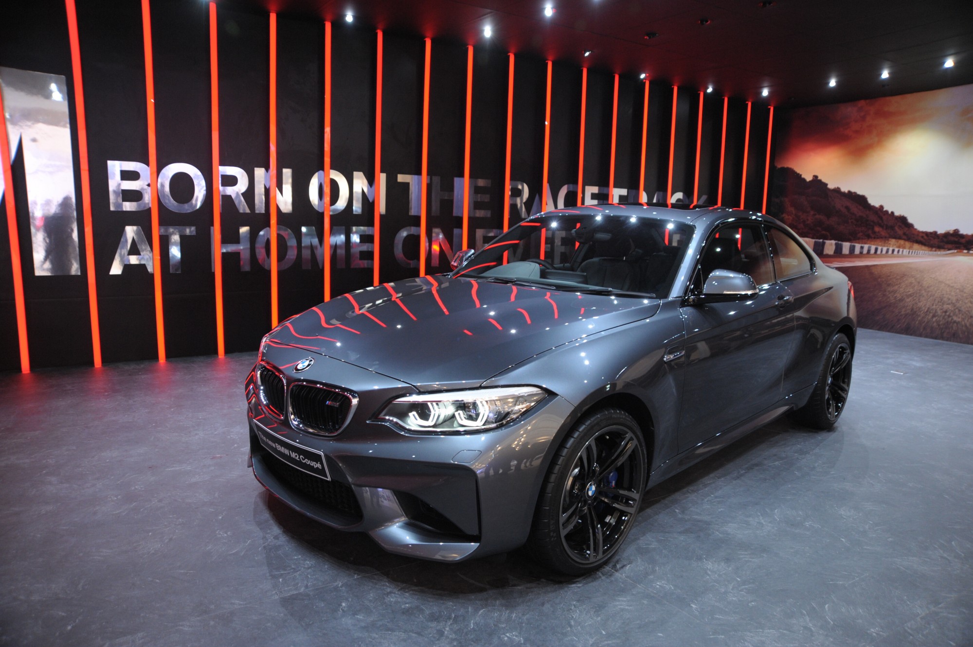 New BMW M2 Coupe, Pakai 'Baju' Baru
