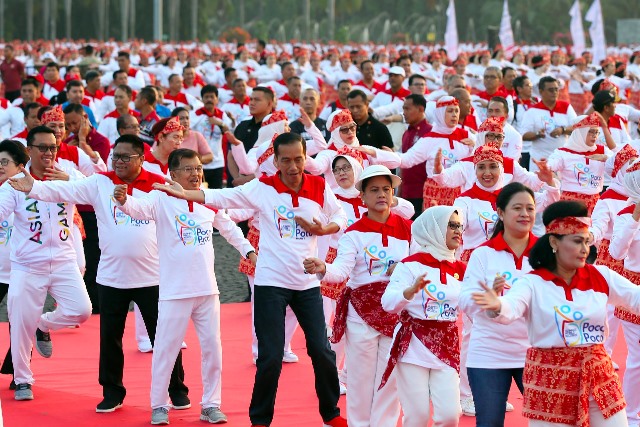 Tarian Poco-poco Cara Sehat yang Menyenangkan