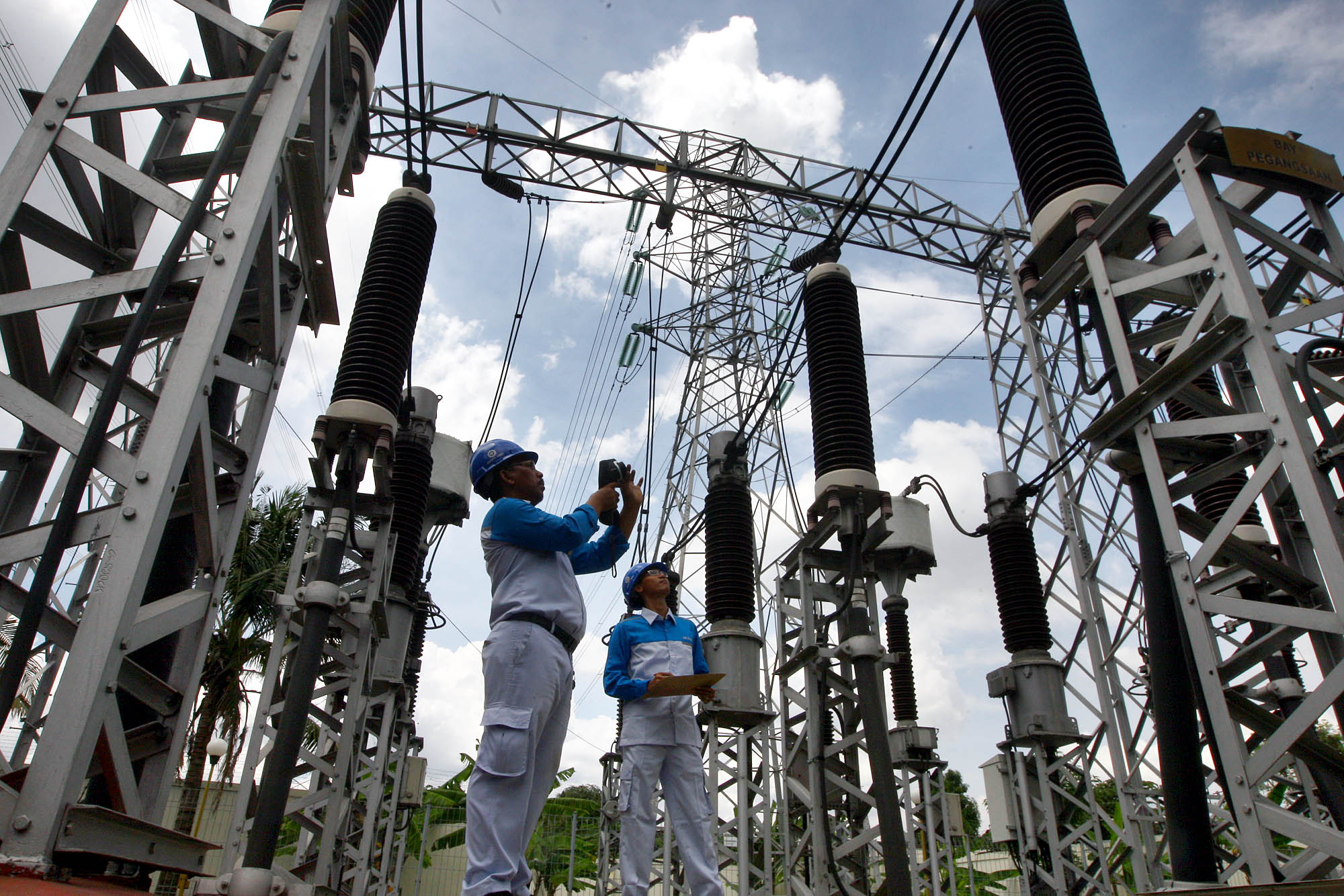 Program Sambung Listrik Gratis Jabar & Banten Telan Biaya Rp360 Miliar