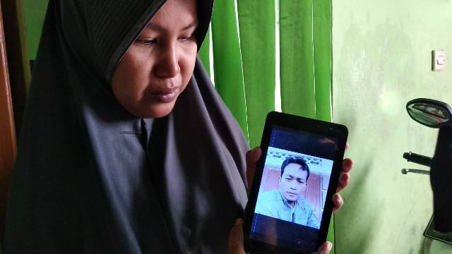 Irma Terkejut Suaminya Dibekuk Densus 88