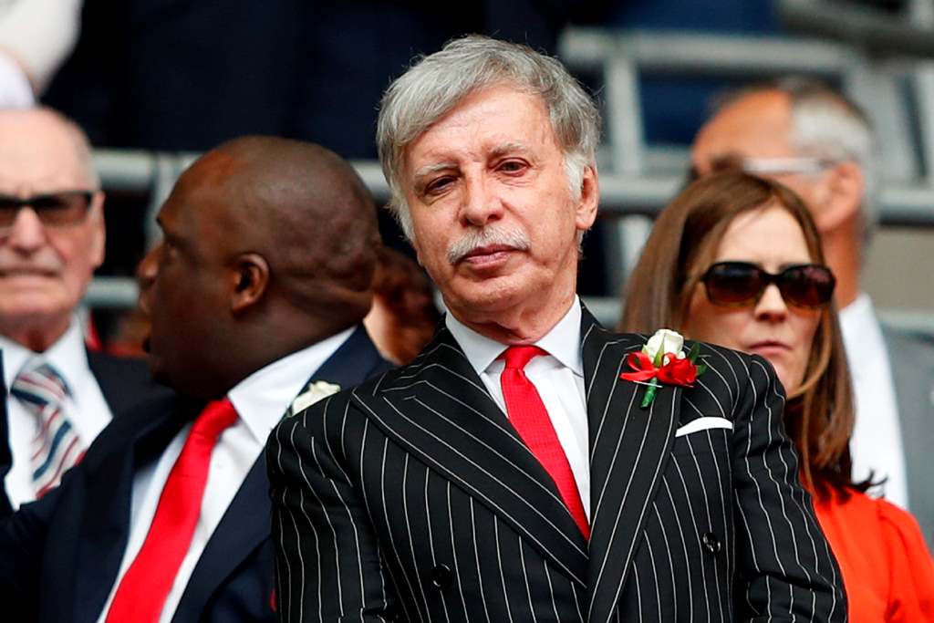 Stan Kroenke Kuasai 97 Persen Saham Arsenal
