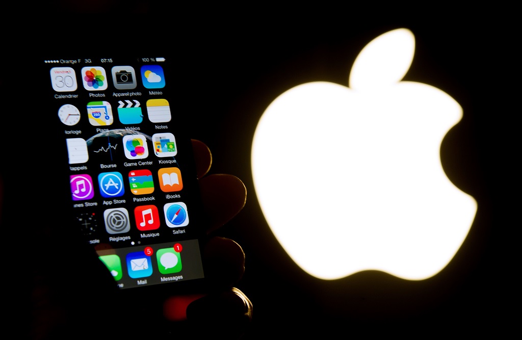 Apple Bantah iPhone Sadap Pembicaraan Pengguna