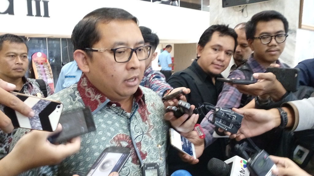 Prabowo Daftar ke KPU usai Salat Jumat