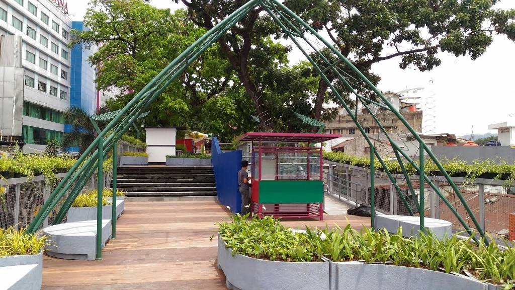 Jalur Skywalk Cihampelas Diperpanjang 250 Meter