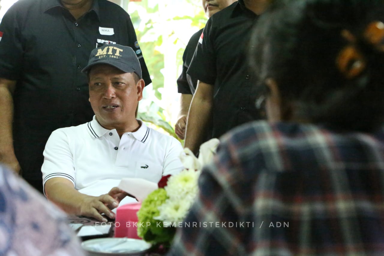 Menristekdikti: Struktur Organisasi Kampus Gemuk Sekali