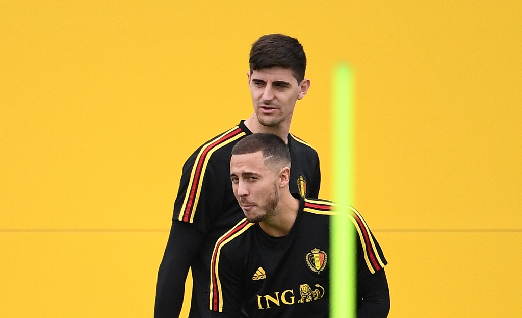 Courtois Bisa Jadi Jembatan Hazard ke Real Madrid