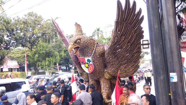 Garuda Raksasa bakal Mengawal Iring-iringan Jokowi-Ma'ruf