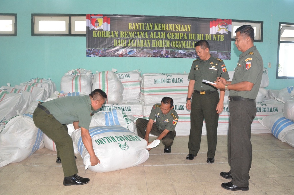 Uang, Pakaian, hingga Mi Instan Dikumpulkan untuk Warga Lombok