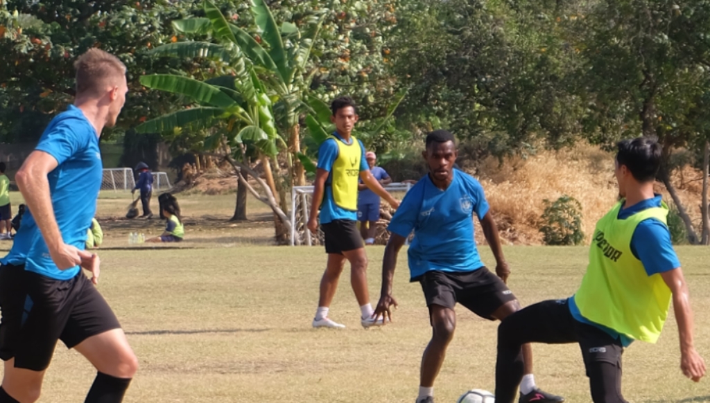 Melawan Bhayangkara FC, Kiper Utama PSIS Absen