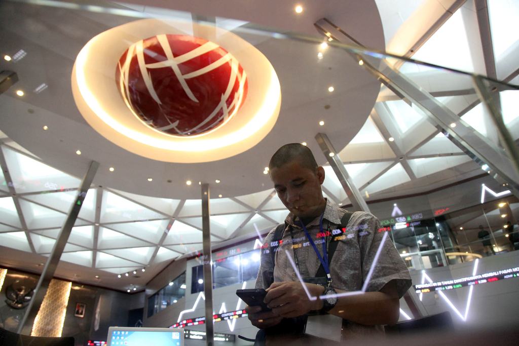 Pasar Ditutup Positif Menyambut 41 Tahun Pasar Modal Indonesia