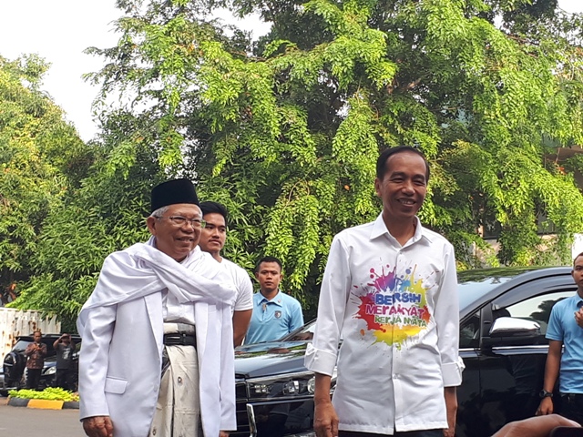 Jokowi-Ma'ruf Tiba di RSPAD
