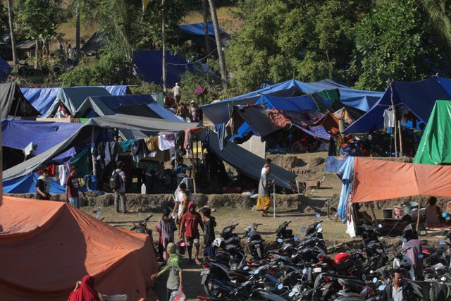 21 Telepon Satelit Tambahan Dikirim ke Lombok