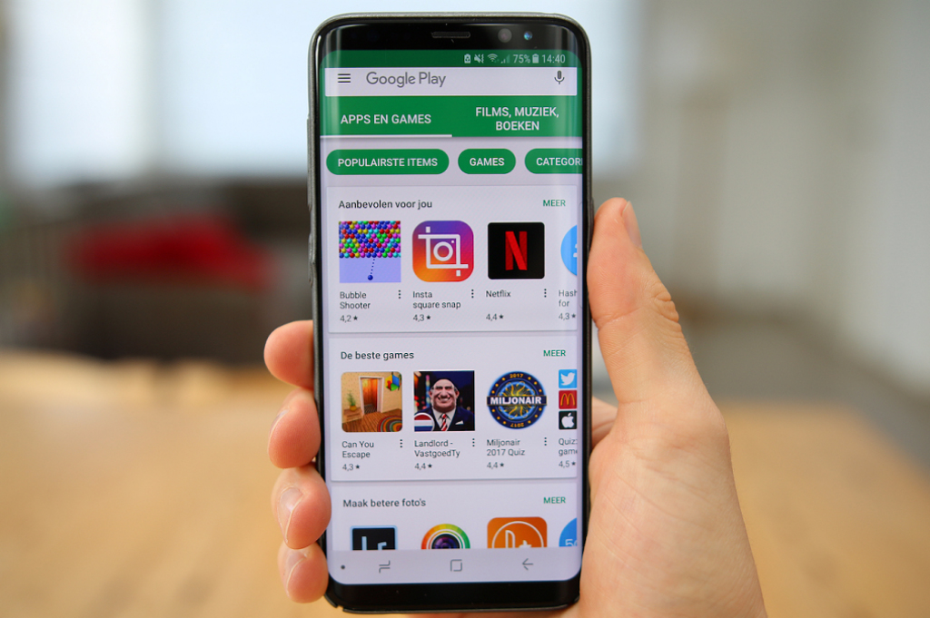 Ada Celah Keamanan dari Ruang Kartu SD Smartphone