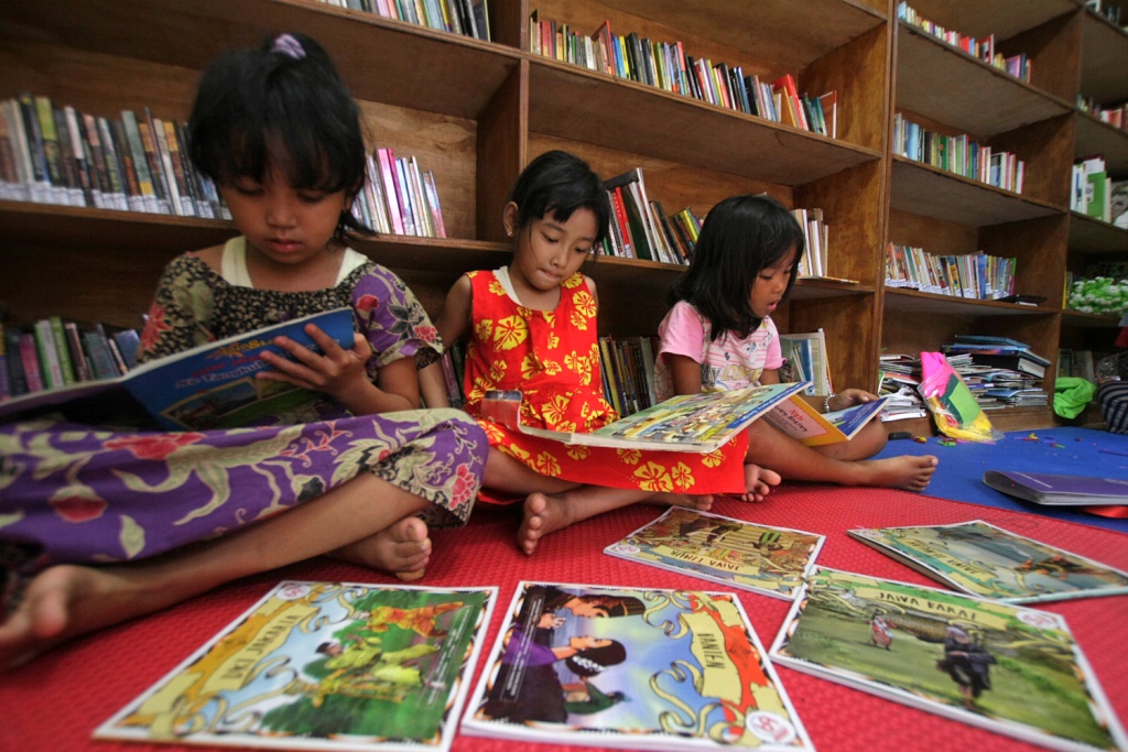 Taman Bacaan Masyarakat Bantu Entaskan Buta Aksara
