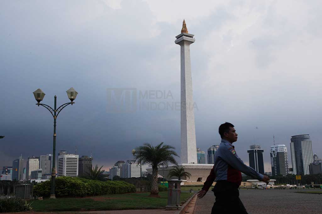 Anies Bangun Panggung Seni di Monas