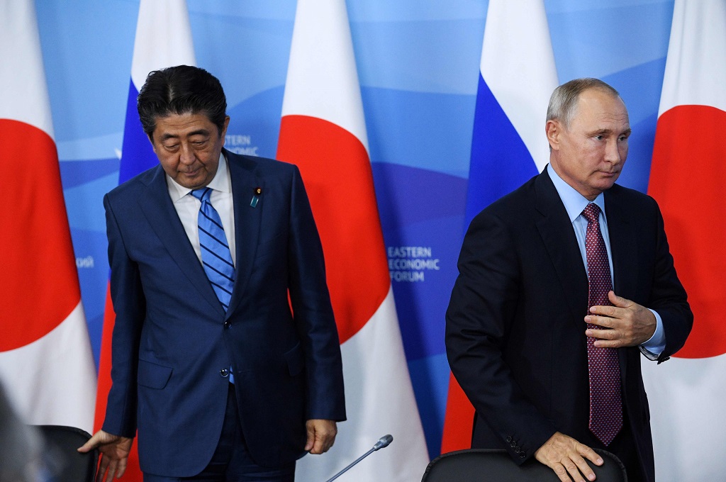 Putin kembali Datang Terlambat ke KTT Rusia-Jepang